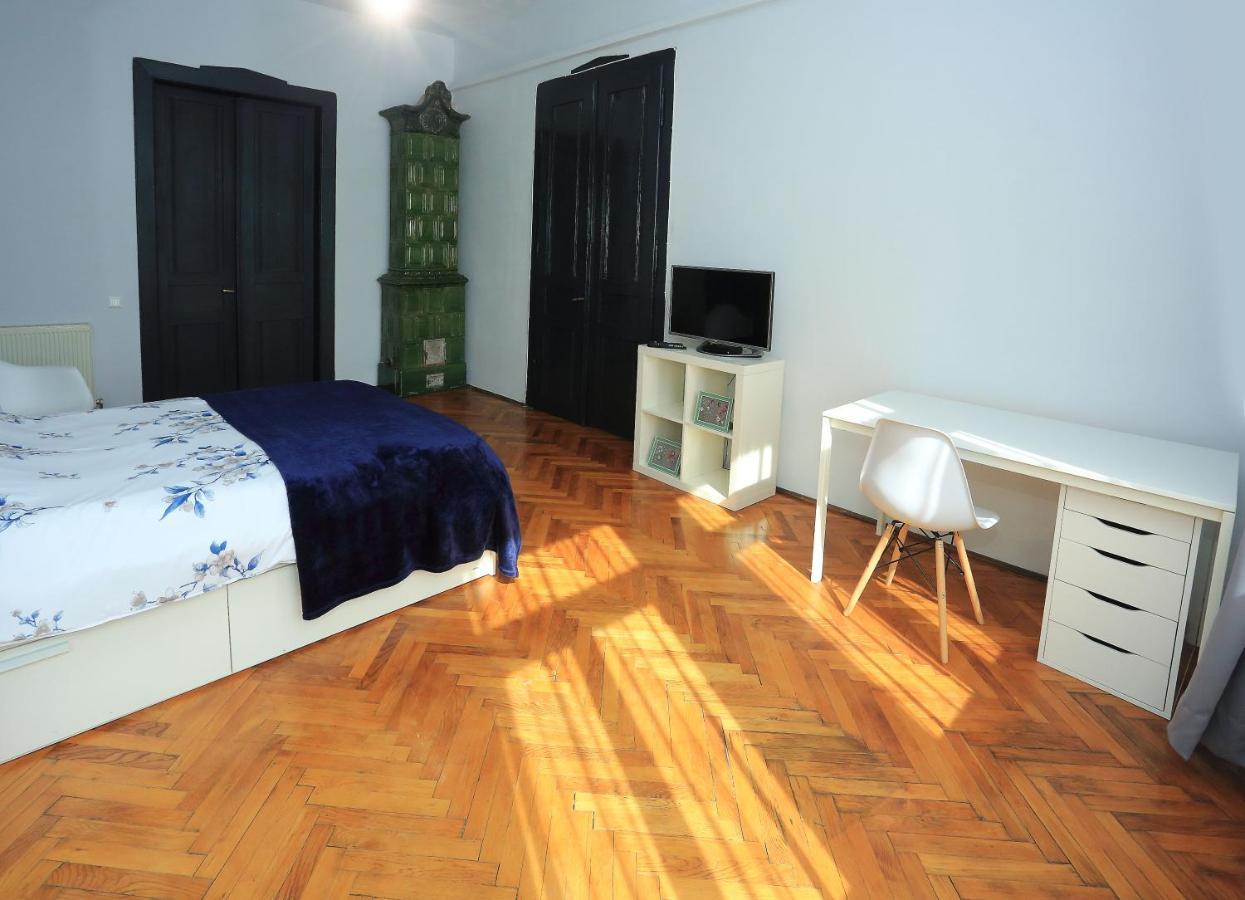 Napoca Central Apartment คลูจ-นาโปกา ภายนอก รูปภาพ